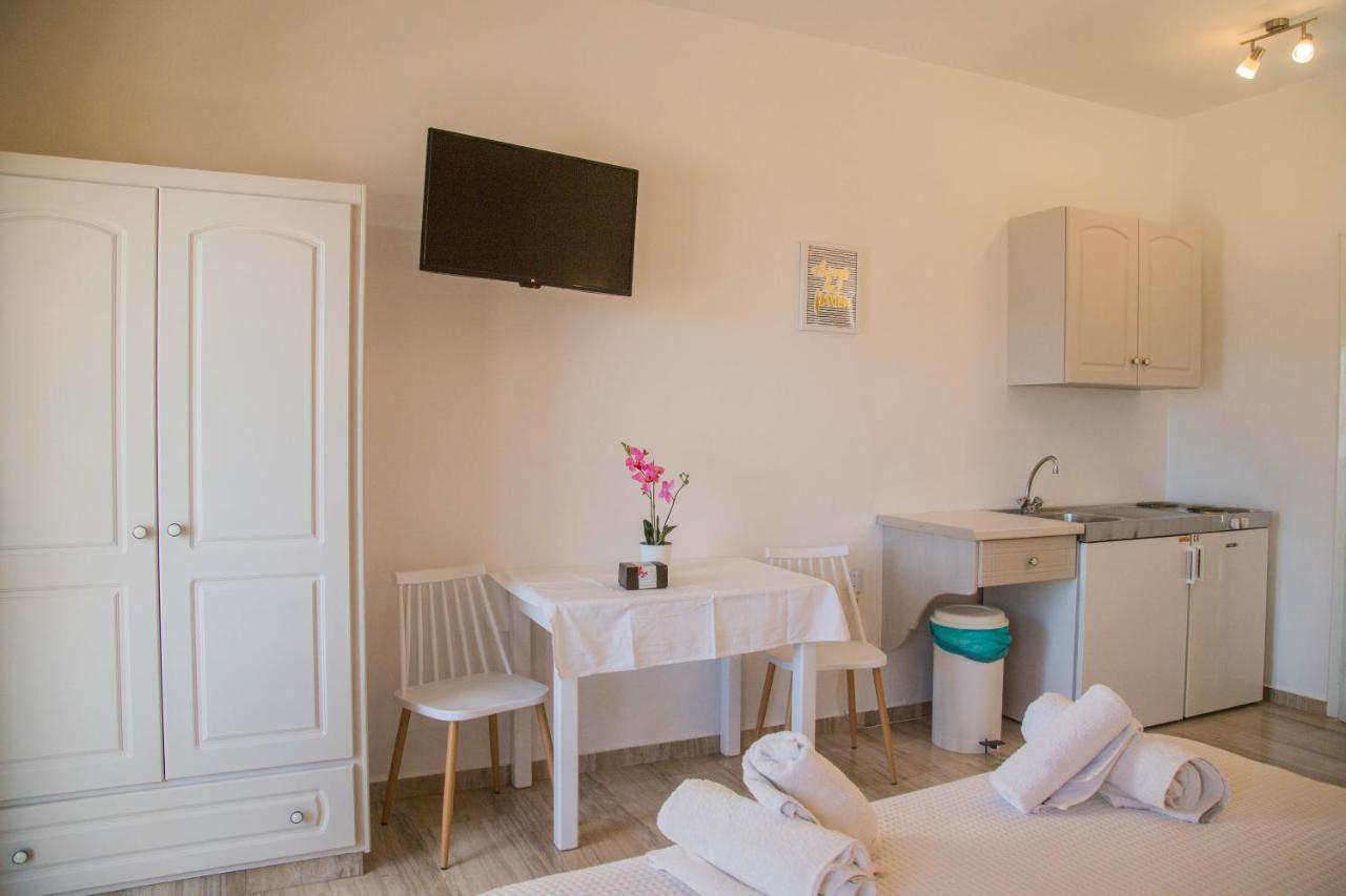 Theodora Rooms Poros Town Zewnętrze zdjęcie